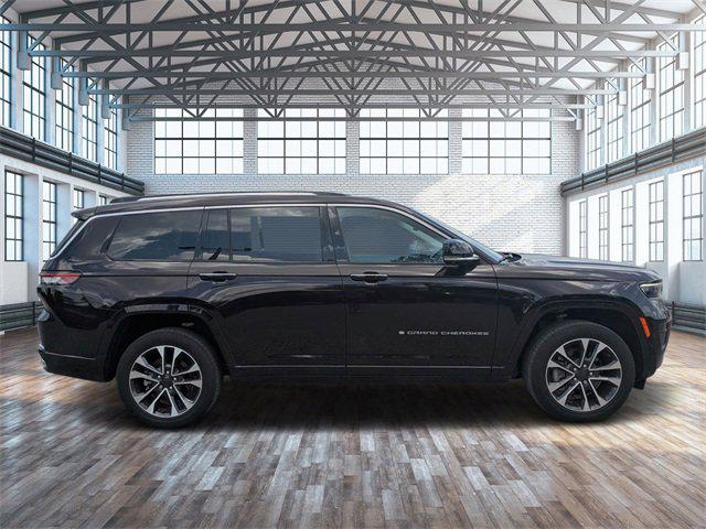 2022 Jeep Grand Cherokee L Overland 4x2