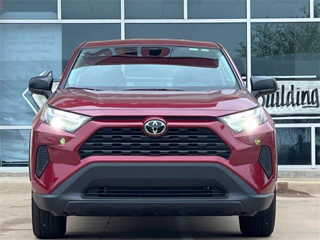 2024 Toyota RAV4 LE 2024 Toyota RAV4 LE