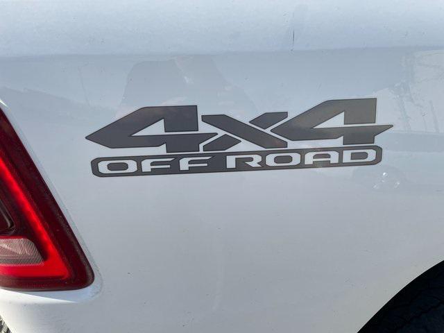 2024 RAM 1500 Laramie Crew Cab 4x4 57 Box 2024 RAM 1500 Laramie Crew Cab 4x4 57 Box