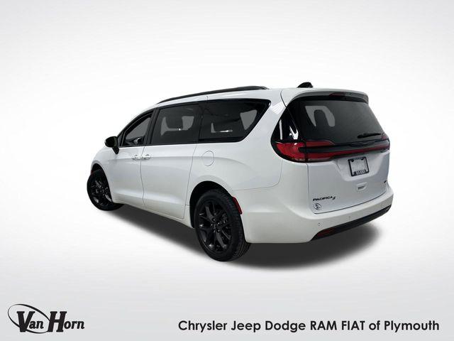 2023 Chrysler Pacifica Touring L AWD