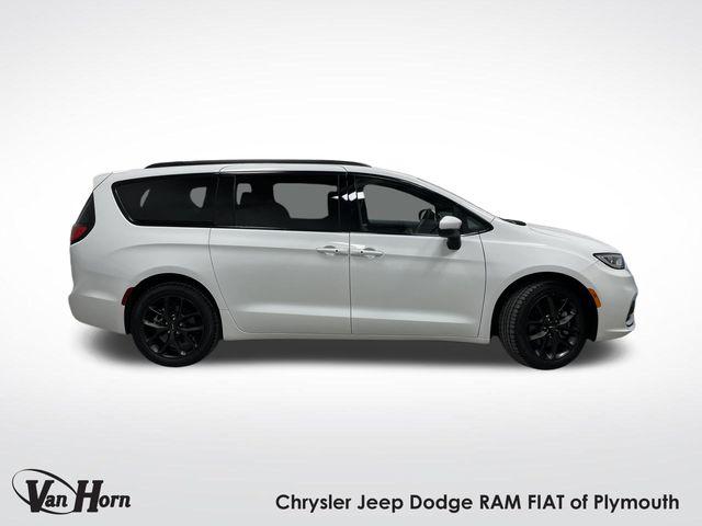 2023 Chrysler Pacifica Touring L AWD