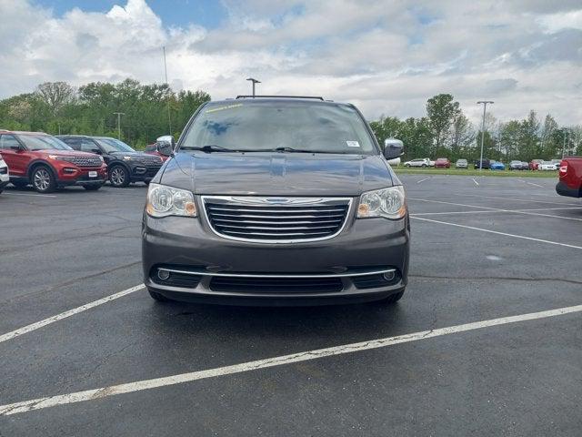 2015 Chrysler Town and Country Touring-L