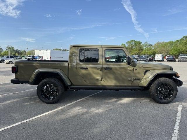 2025 Jeep Gladiator GLADIATOR NIGHTHAWK 4X4