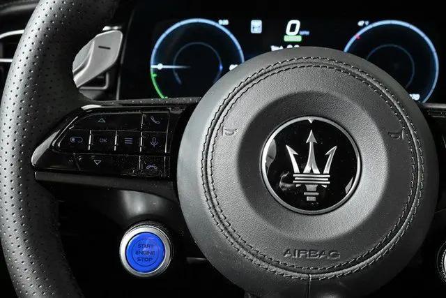 2025 Maserati Grecale Folgore Standard