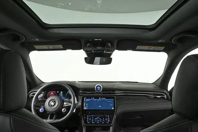 2025 Maserati Grecale Folgore Standard