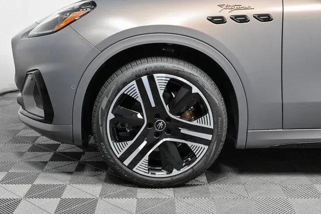 2025 Maserati Grecale Folgore Standard