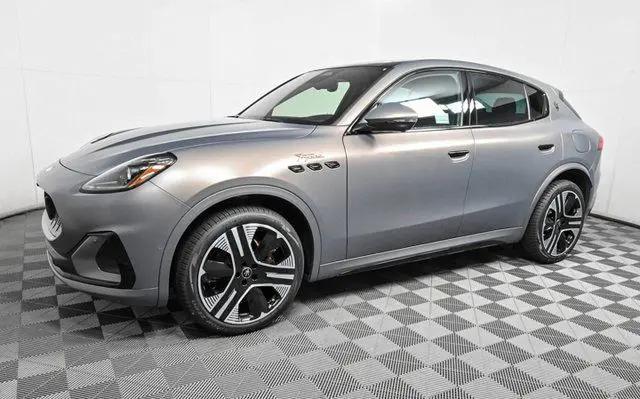 2025 Maserati Grecale Folgore Standard