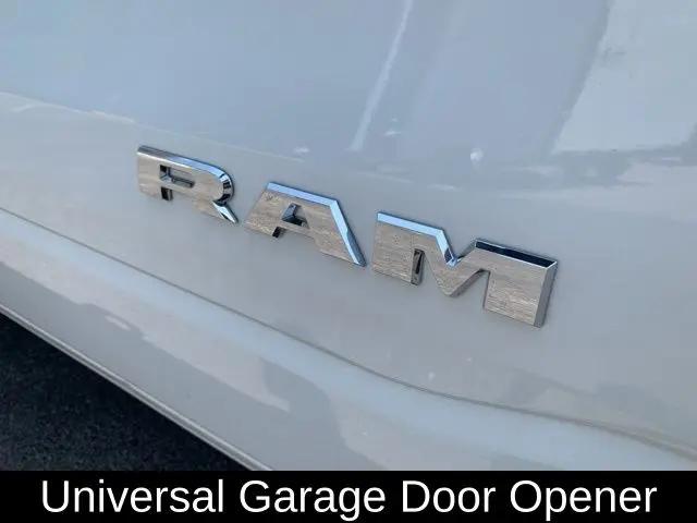 2022 Ram 1500 Big Horn Crew Cab 4x4 57 Box
