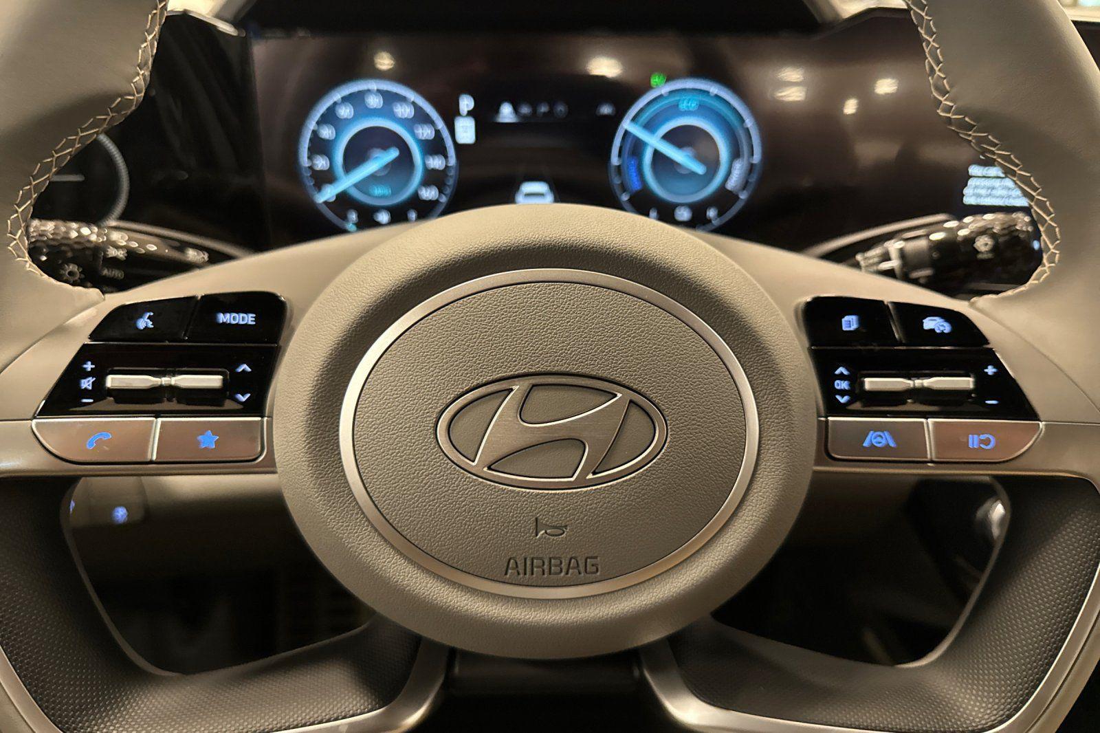 2025 Hyundai Elantra Blue - Photo 23