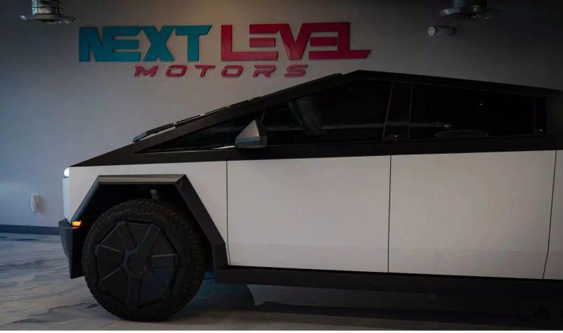 2024 Tesla Cybertruck Cyberbeast