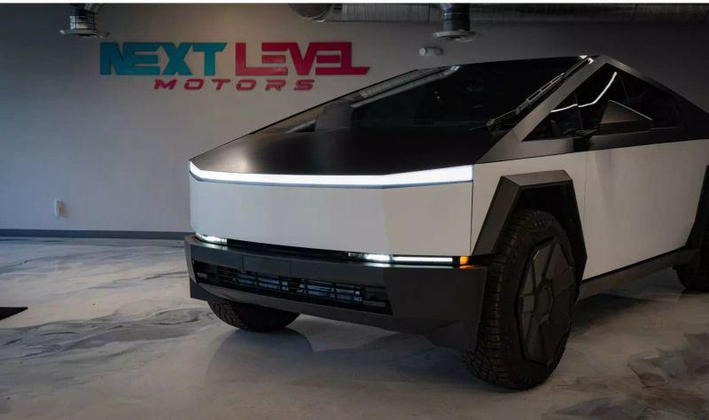2024 Tesla Cybertruck Cyberbeast
