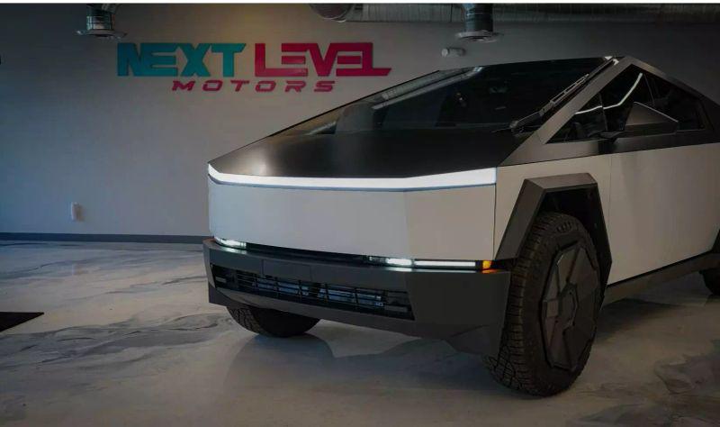 2024 Tesla Cybertruck Cyberbeast