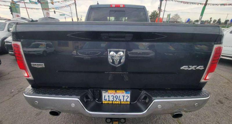 2018 Ram 1500 Laramie Crew Cab 4x4 5'7" Box