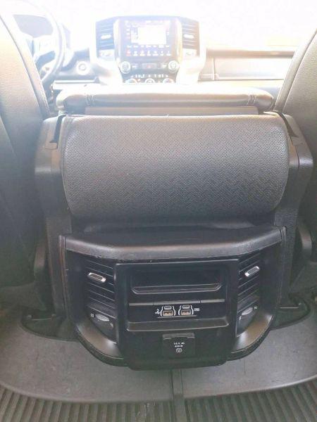 2019 Ram 1500 Laramie Crew Cab 4x4 5'7" Box