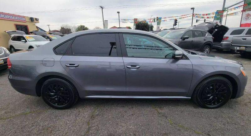 2013 Volkswagen Passat 2.5L S