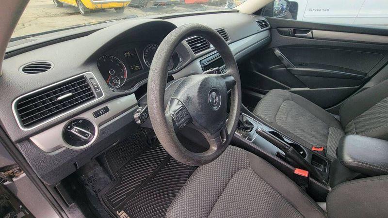 2013 Volkswagen Passat 2.5L S