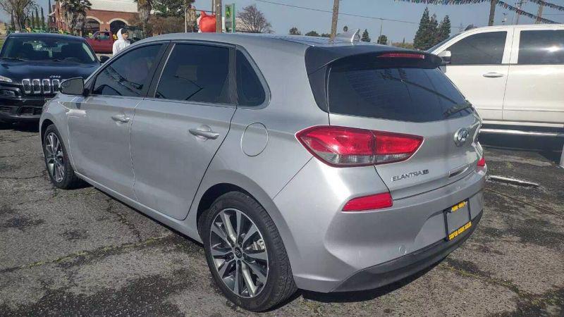 2019 Hyundai Elantra GT Base
