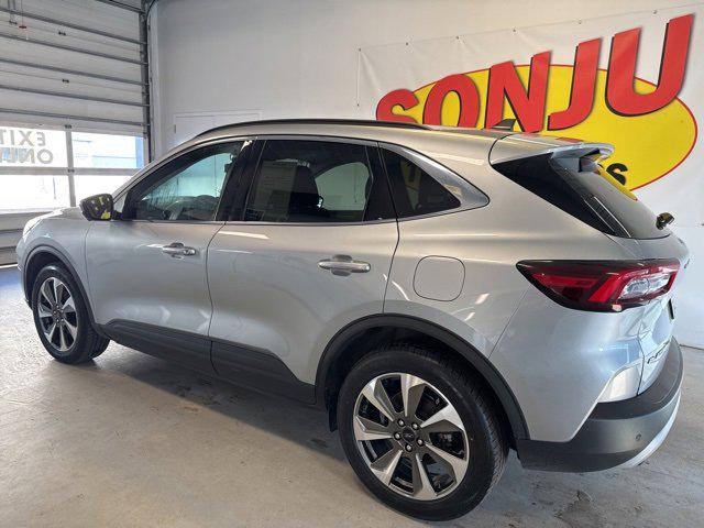 2023 Ford Escape Platinum