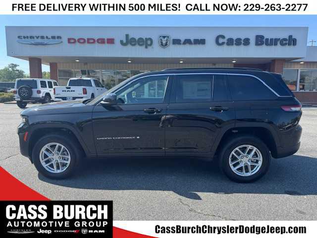 2025 Jeep Grand Cherokee GRAND CHEROKEE LAREDO X 4X2