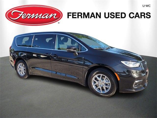 2023 Chrysler Pacifica Touring