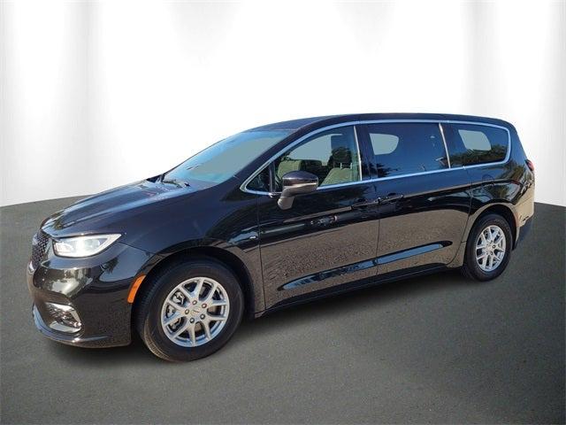 2023 Chrysler Pacifica Touring