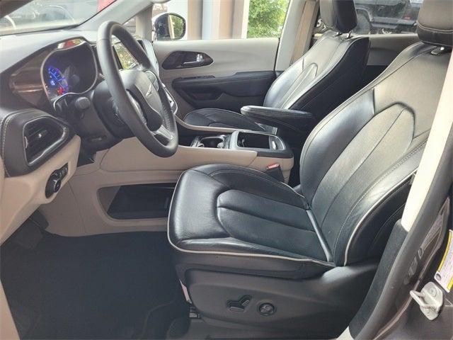 2023 Chrysler Pacifica Hybrid Limited