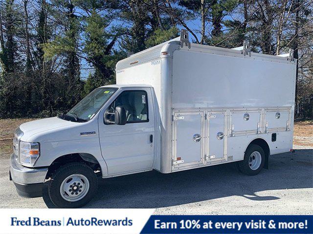 2026 Ford E-350 Cutaway 2026 FORD E-350 CUTAWAY CHASSIS 2DR 138 WB HD for sale in West Chester, PA