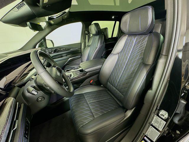 2025 Cadillac Escalade Luxury 1 AWD