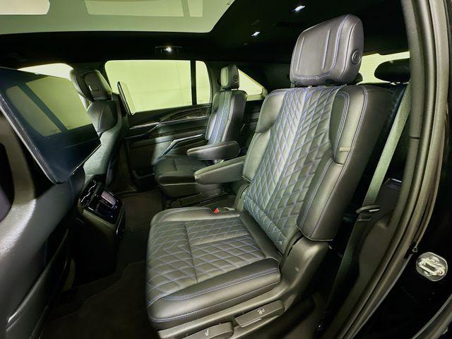 2025 Cadillac Escalade Luxury 1 AWD