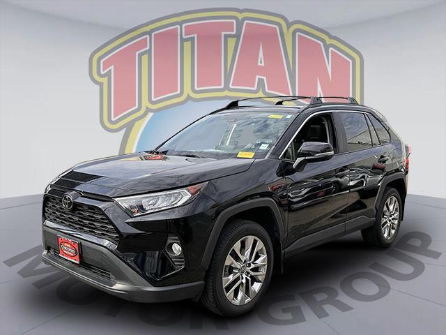 2020 Toyota RAV4 XLE Premium [9]