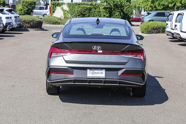 2025 Hyundai Elantra Hybrid SEL Sport