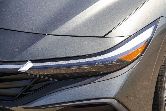 2025 Hyundai Elantra Hybrid SEL Sport