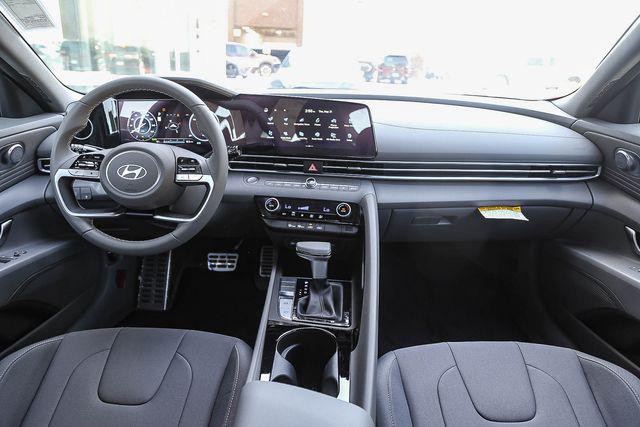 2025 Hyundai Elantra Hybrid SEL Sport