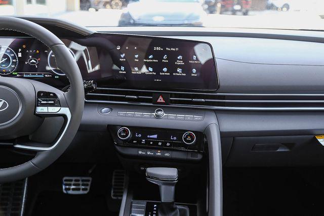 2025 Hyundai Elantra Hybrid SEL Sport