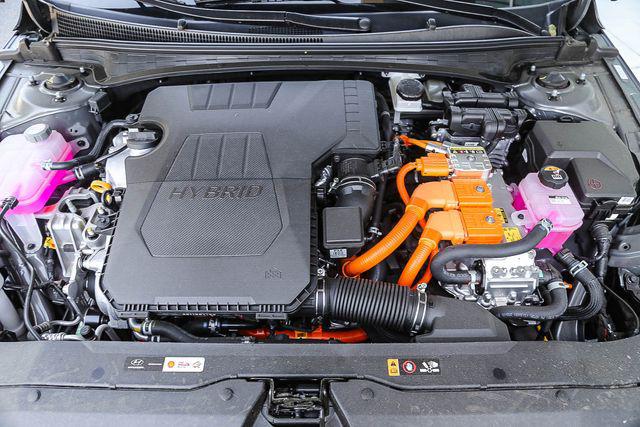 2025 Hyundai Elantra Hybrid SEL Sport