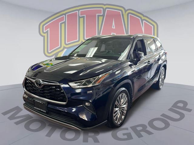 2022 Toyota Highlander Platinum [17]