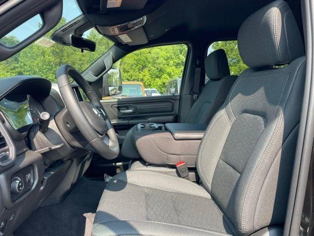 2025 RAM Ram 1500 RAM 1500 WARLOCK CREW CAB 4X4 57 BOX