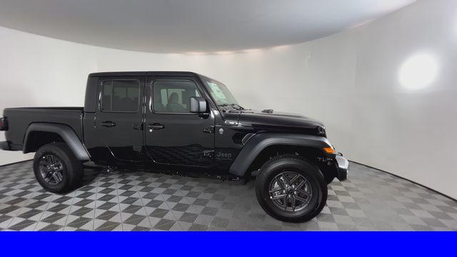 2025 Jeep Gladiator GLADIATOR SPORT S 4X4