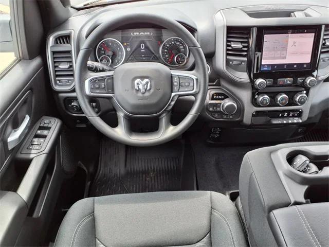 2025 RAM Ram 1500 RAM 1500 WARLOCK CREW CAB 4X4 57 BOX