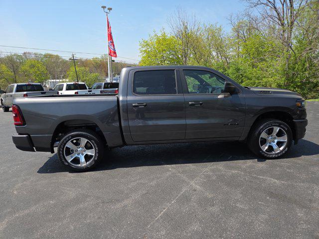 2025 RAM Ram 1500 RAM 1500 TRADESMAN CREW CAB 4X4 57 BOX