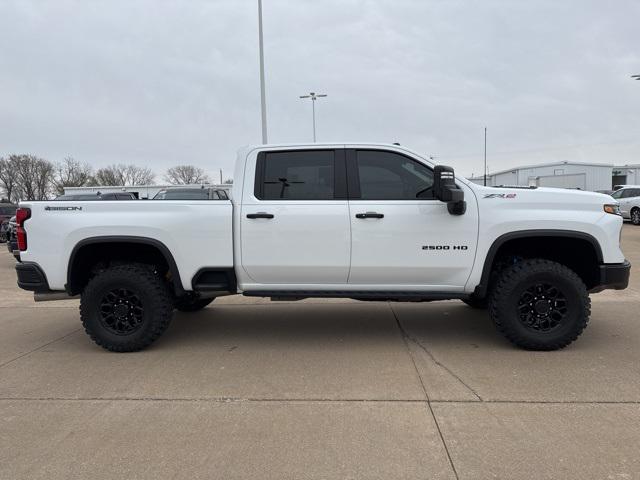 2024 Chevrolet Silverado 2500HD 4WD Crew Cab Standard Bed ZR2