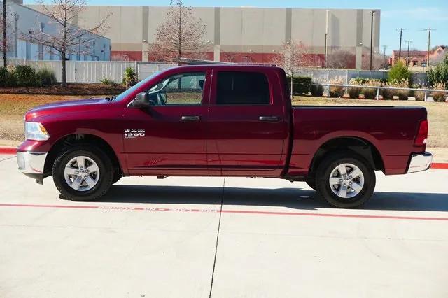 2022 RAM 1500 Classic SLT Crew Cab 4x4 57 Box