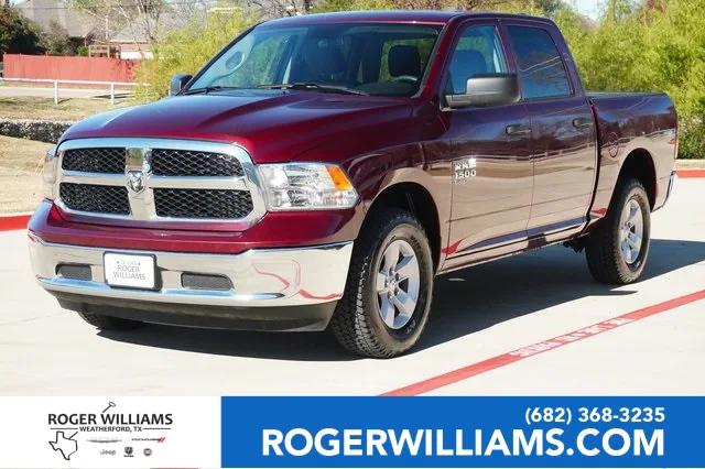 2022 RAM 1500 Classic SLT Crew Cab 4x4 57 Box