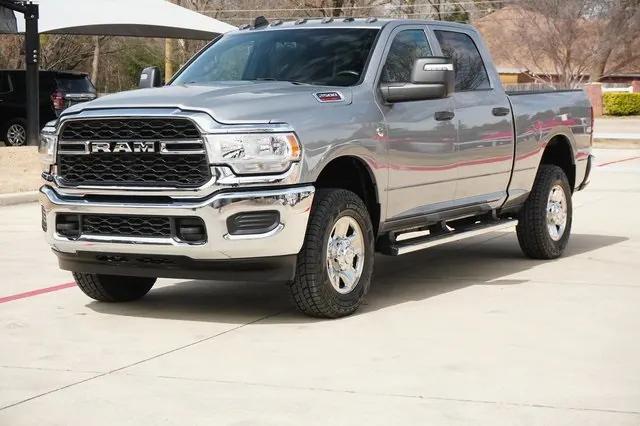 2024 RAM 2500 Tradesman Crew Cab 4x4 64 Box