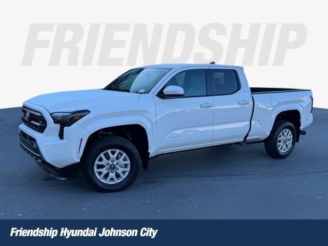 2024 Toyota Tacoma SR5 4WD