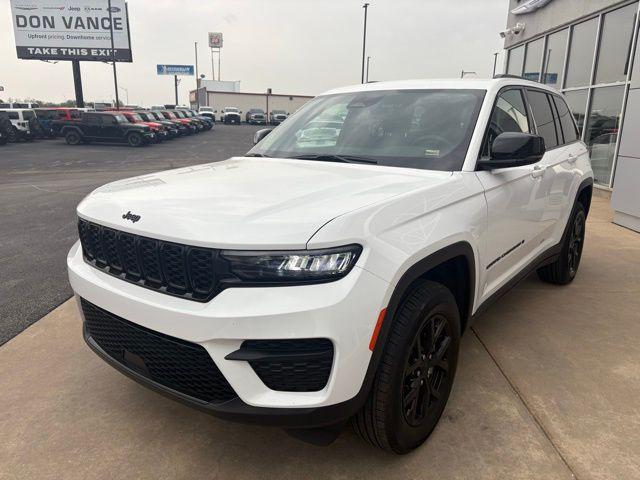 2024 Jeep Grand Cherokee Altitude 4x4 2024 Jeep Grand Cherokee Altitude 4x4