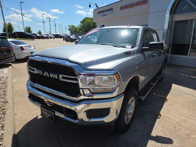 2022 RAM 2500 Tradesman Crew Cab 4x4 64 Box