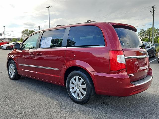 2016 Chrysler Town and Country Touring