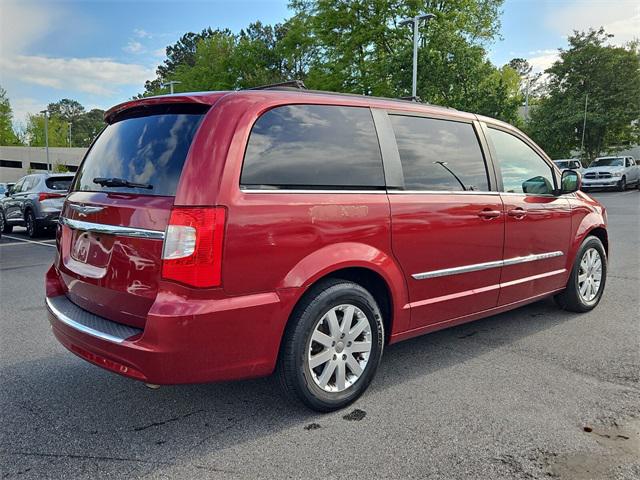 2016 Chrysler Town and Country Touring
