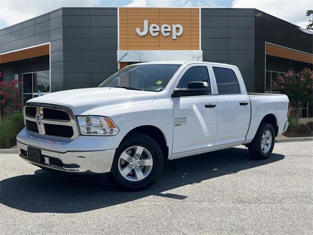 2022 RAM 1500 Classic SLT Crew Cab 4x2 57 Box